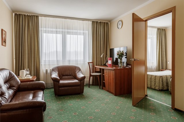 Business (Separate beds)