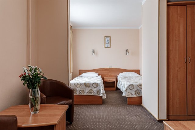 Standard Double (Single beds)
